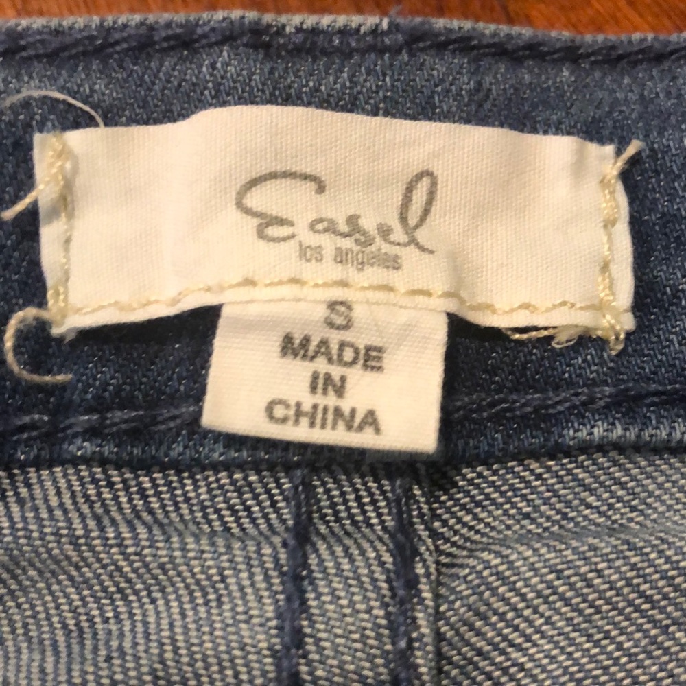 Easel Los Angles Distressed Star Pattern Jeans Small Gem